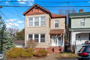 featured image of 113 Johnston Ave