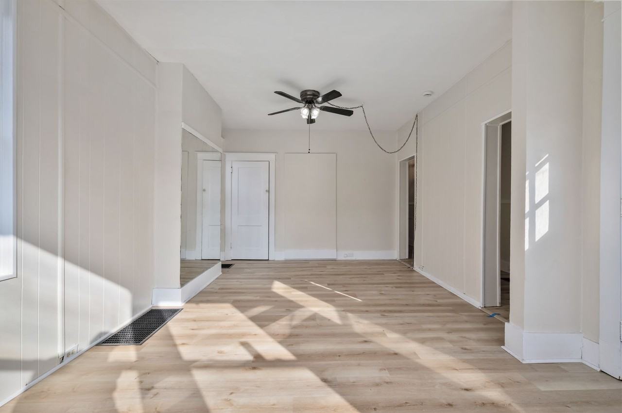 113 Johnston Ave - Photo 3 of 21