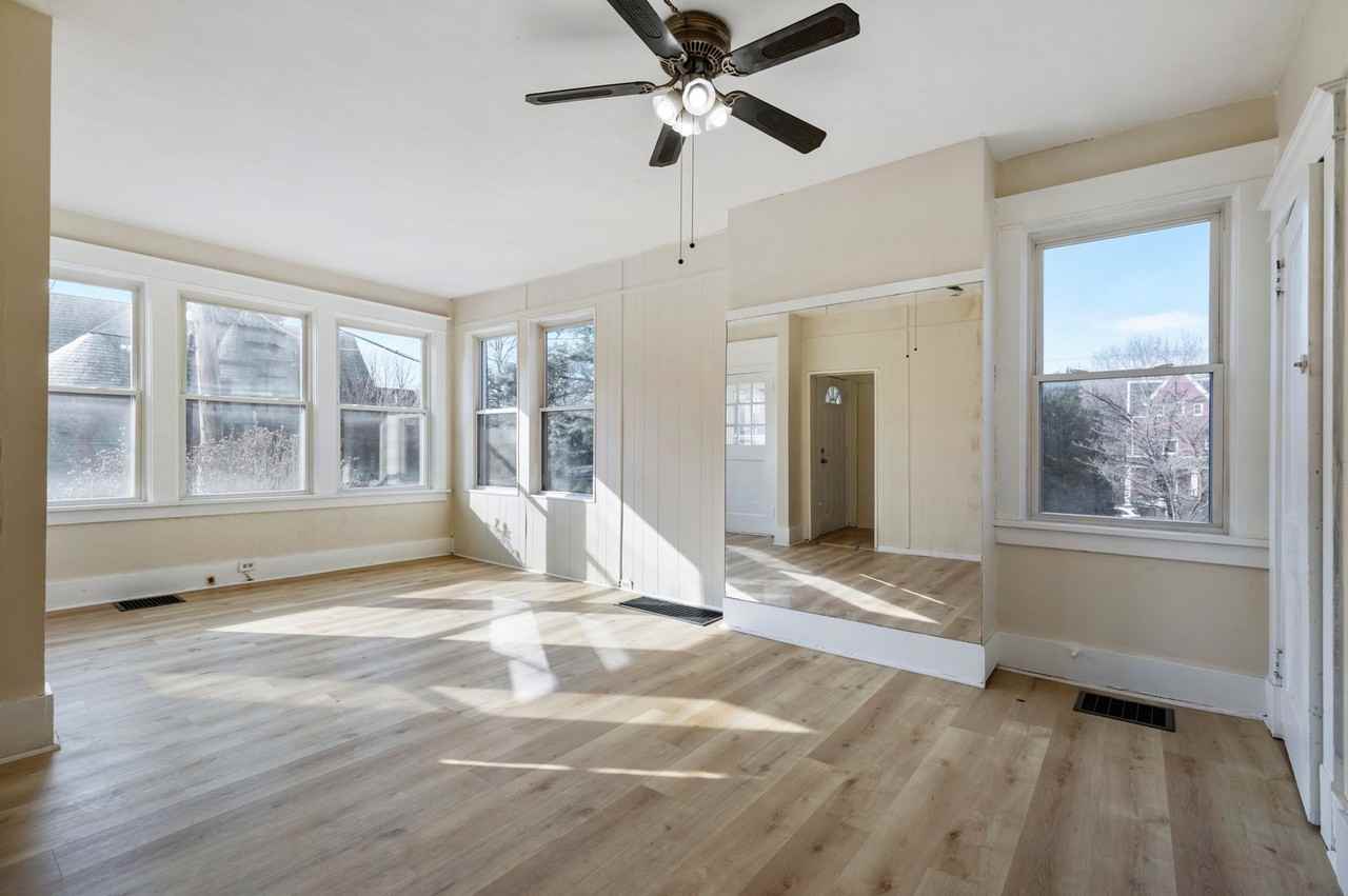 113 Johnston Ave - Photo 5 of 21