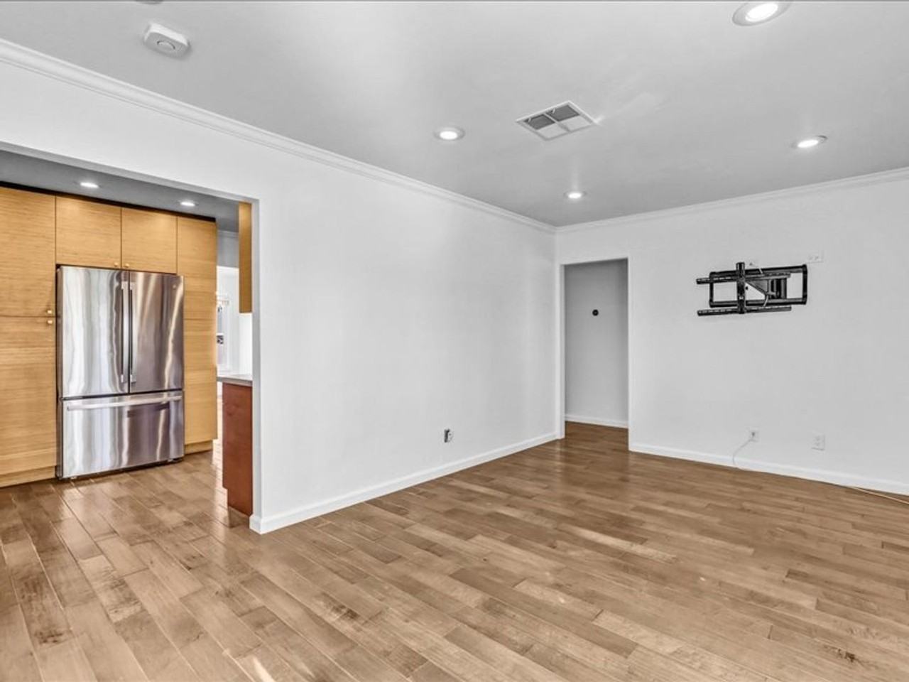 7320 Purdue Ave - Photo 7 of 29