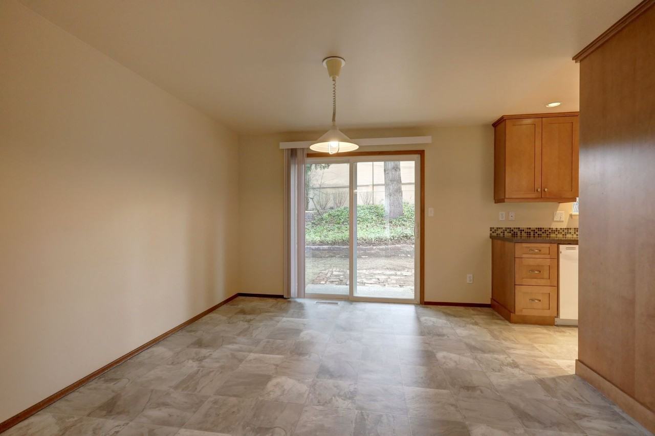 5640 118th Ave Se - Photo 6 of 19