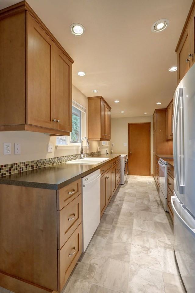 5640 118th Ave Se - Photo 7 of 19