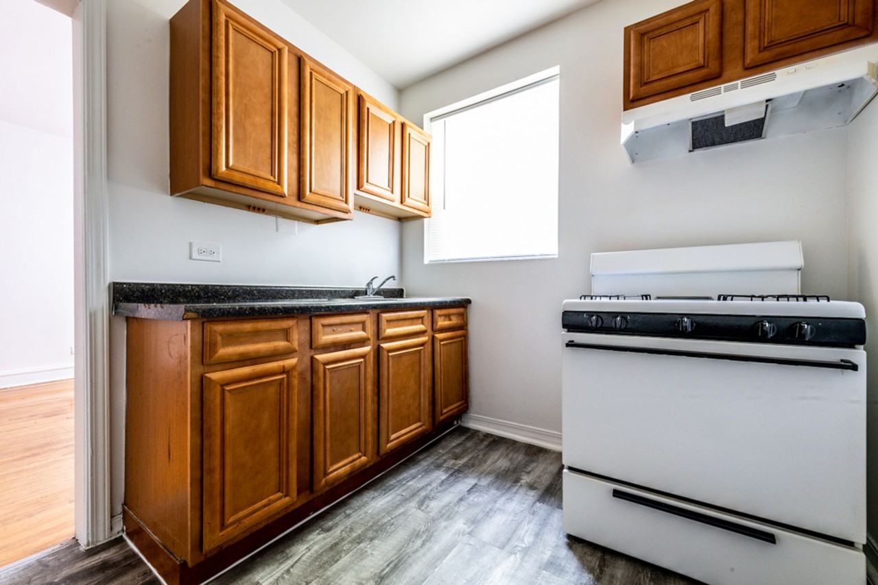 654 N Pine - Photo 6 of 24