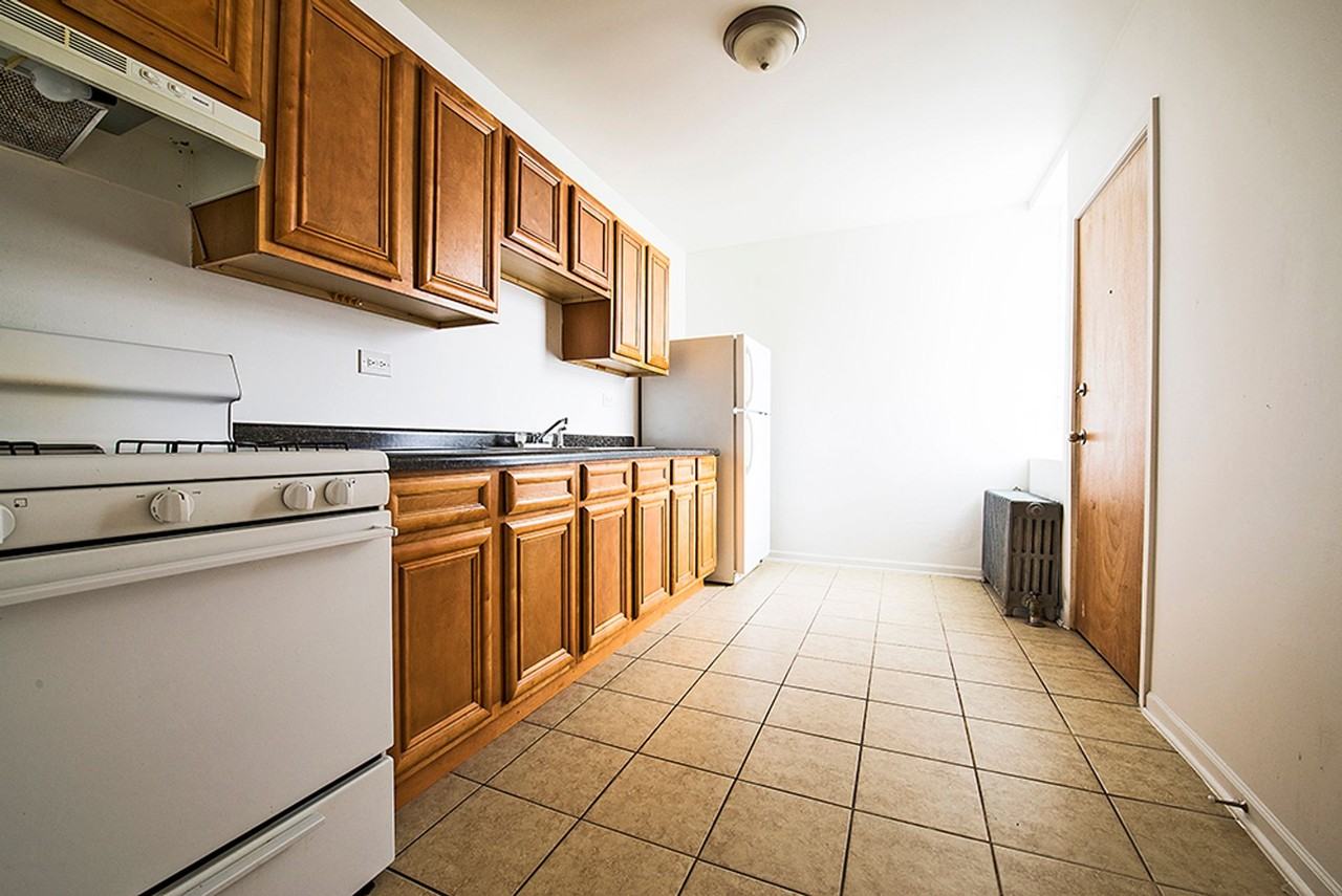 654 N Pine - Photo 3 of 24