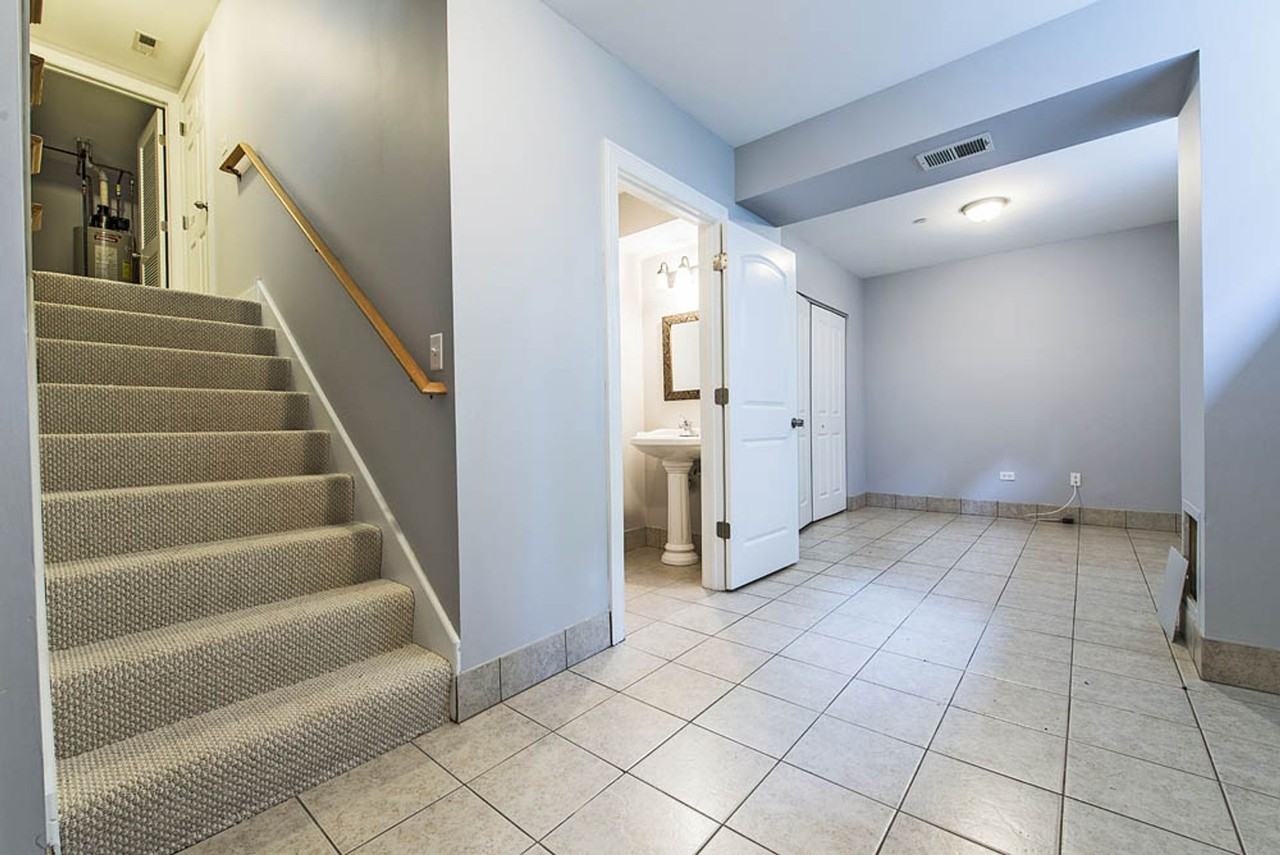 3601 w 53rd ST Chicago, IL 60632 - Photo 4 of 44