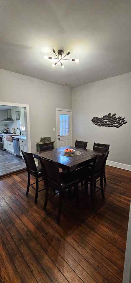 2818 E Grace St - Photo 5 of 17