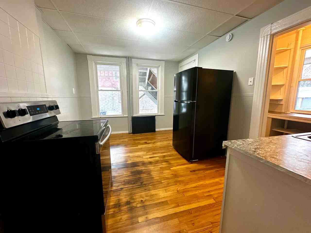 878 Chicopee St - Photo 3 of 20