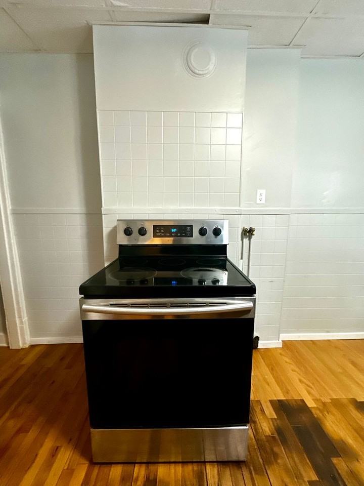 878 Chicopee St - Photo 5 of 20