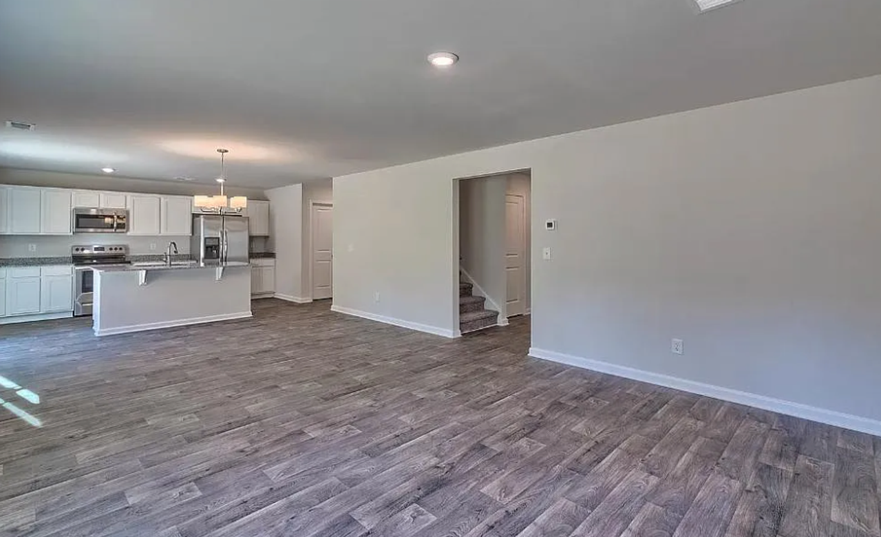 241 Bent Holly Dr - Photo 5 of 22