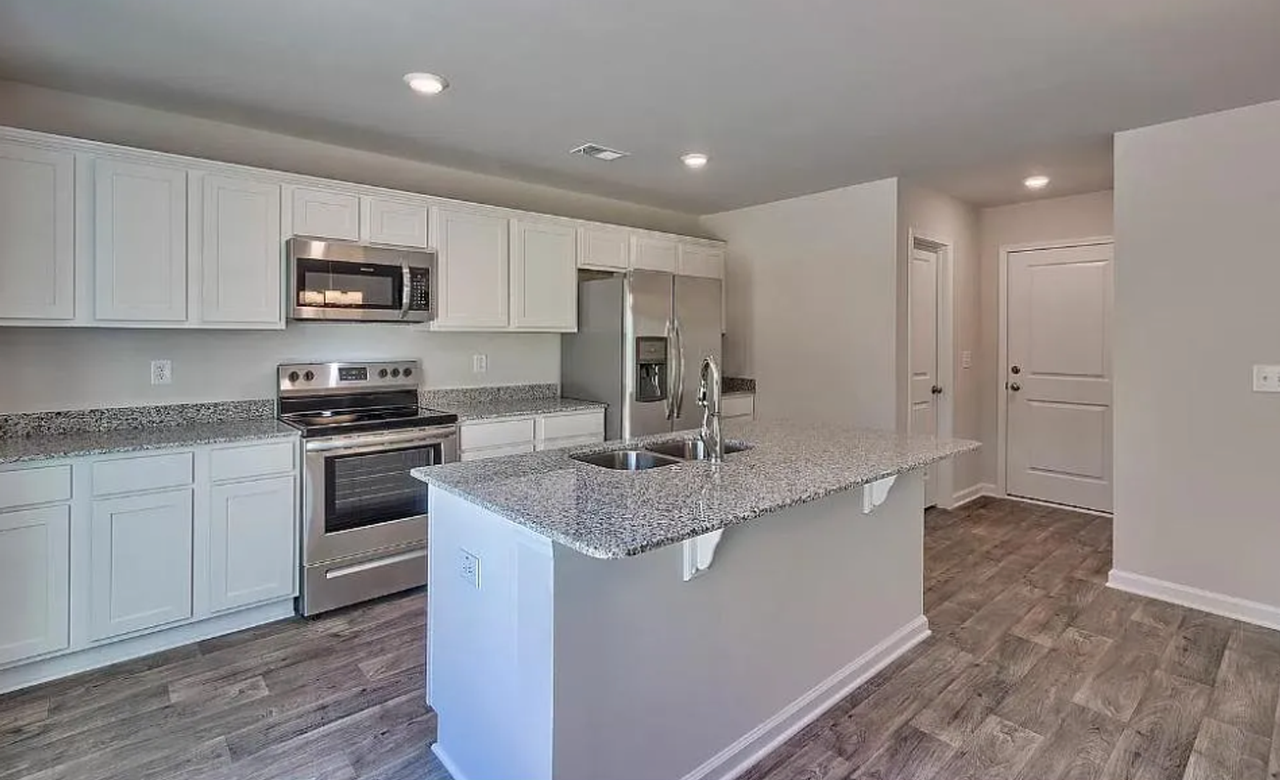 241 Bent Holly Dr - Photo 7 of 22