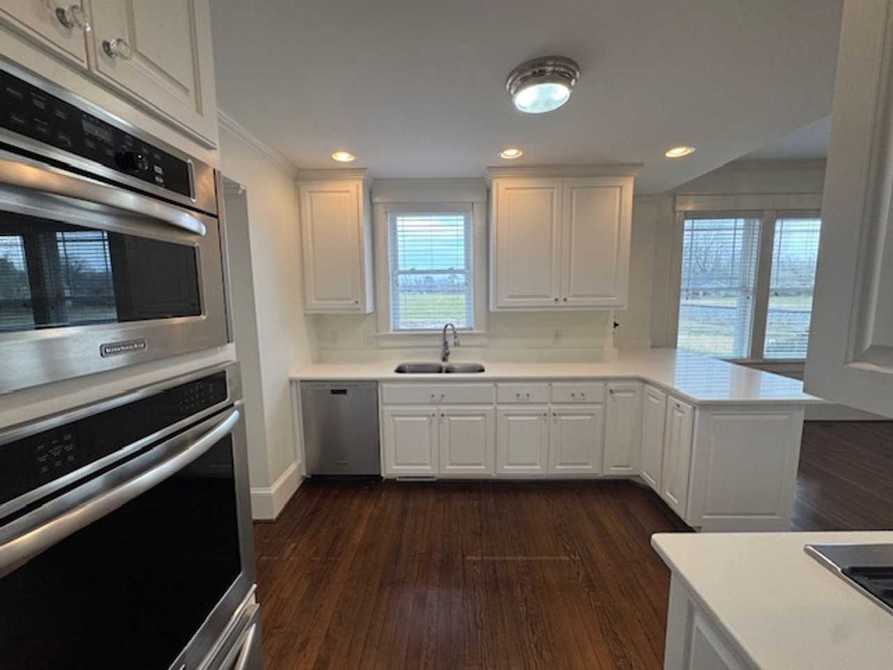 25 E Railroad St - Photo 2 of 14