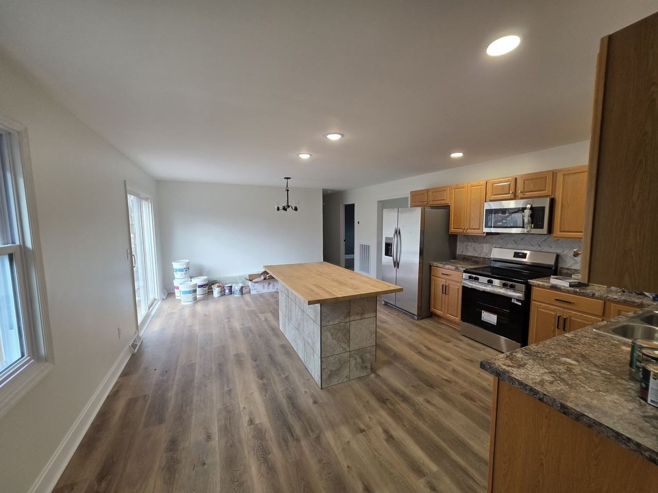 3701 Bahama Dr - Photo 5 of 14