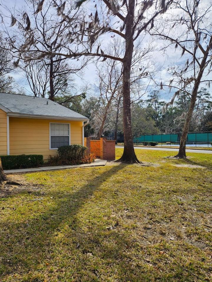 4801 Nw 2nd Pl - Photo 2 of 35