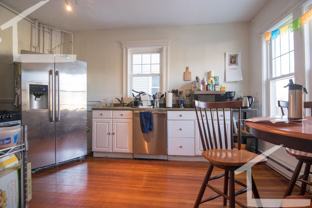 228 Harvard St - Photo 1 of 1