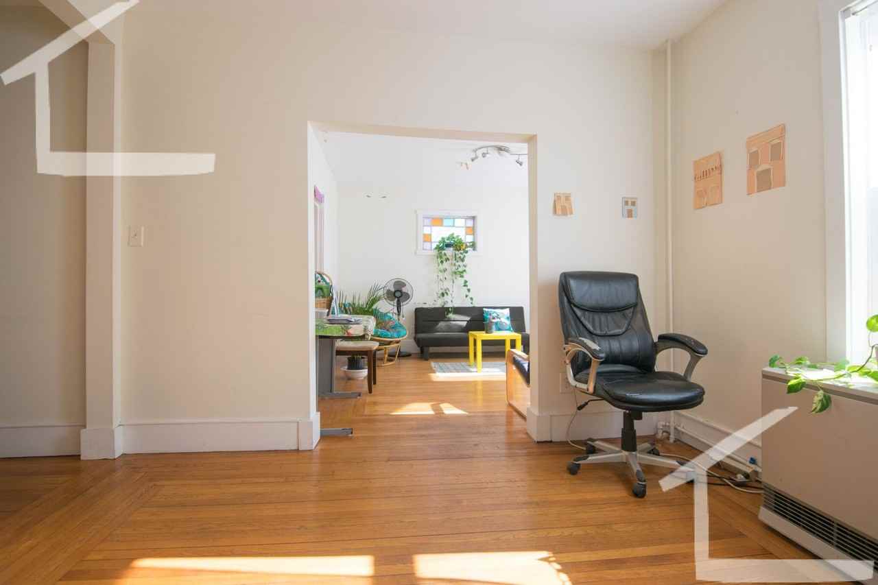 221 Harvard St - Photo 4 of 5