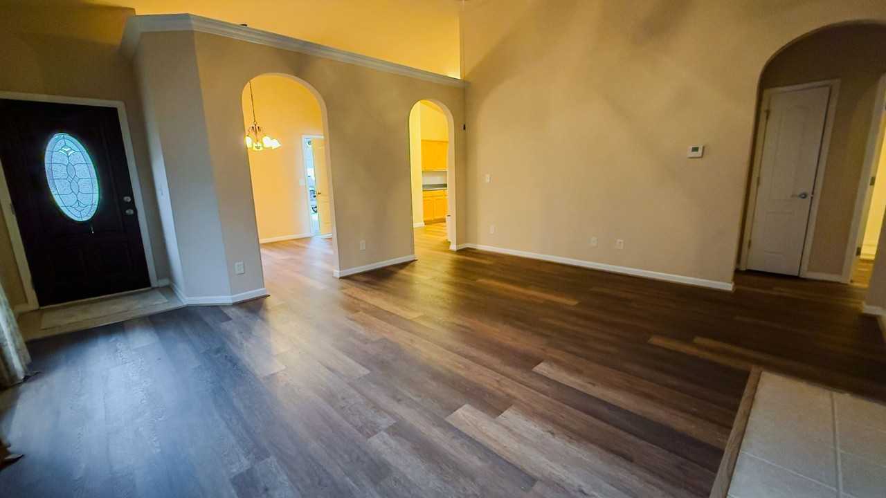 4865 Longmeadow Dr - Photo 5 of 11