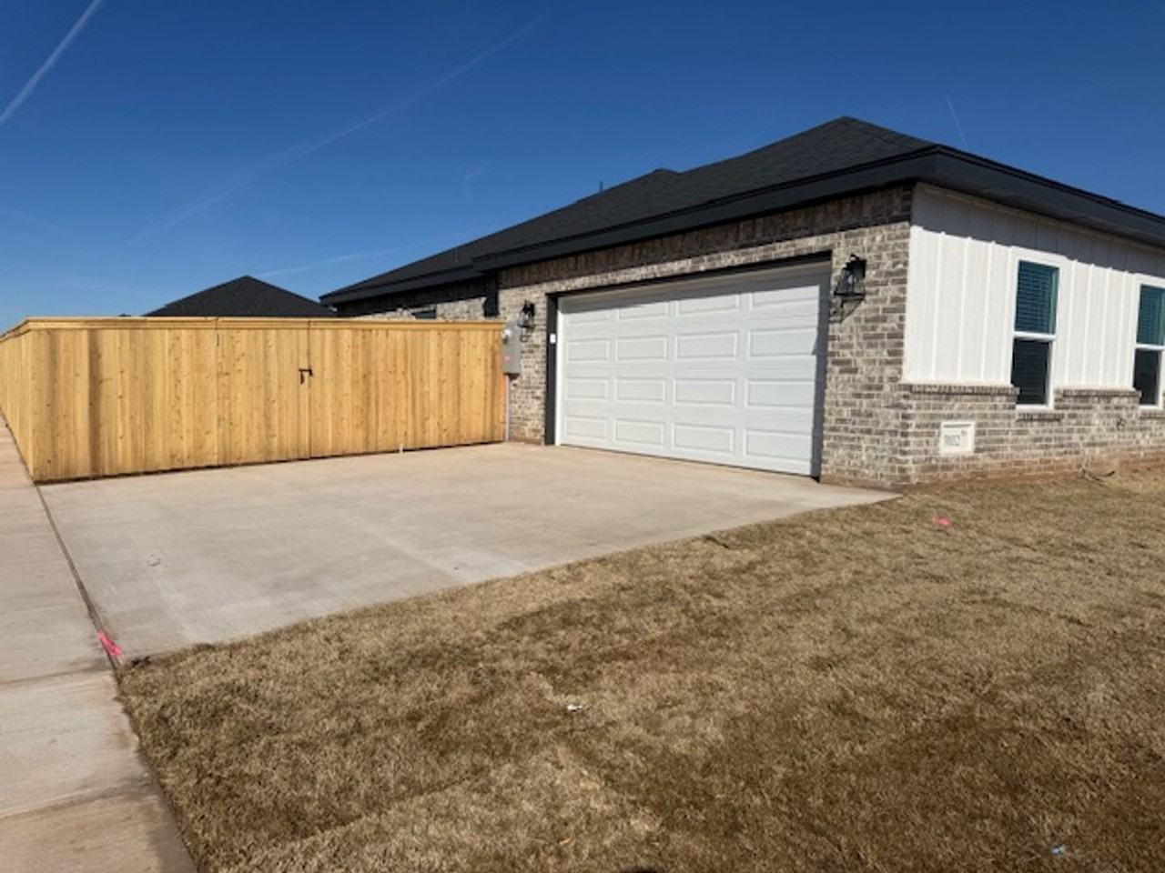 7032 Glen Abbey - Photo 2 of 24