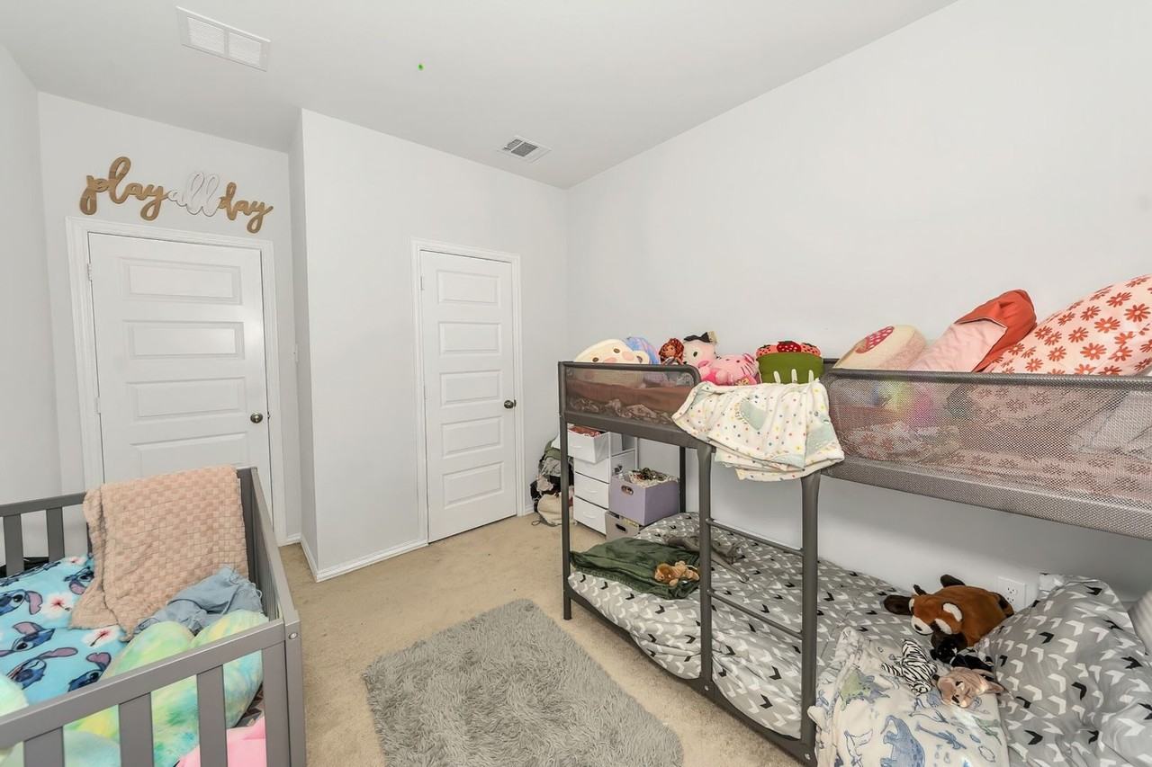 2213 Pacific Ave - Photo 5 of 24