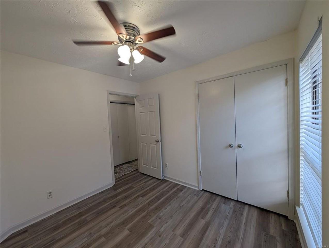 6025 Oldcastle Pl - Photo 4 of 25