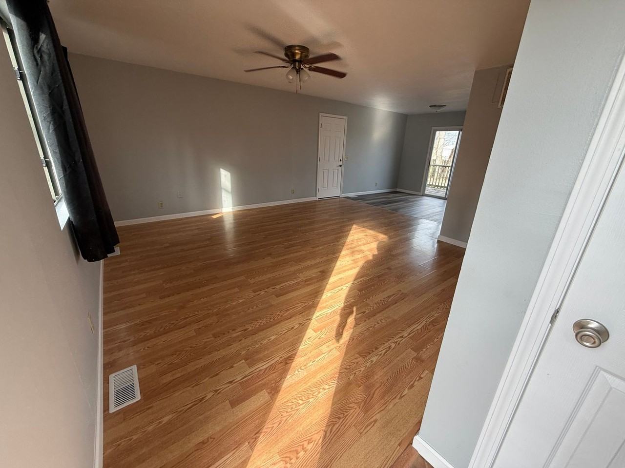 433 Kansas Dr - Photo 6 of 25