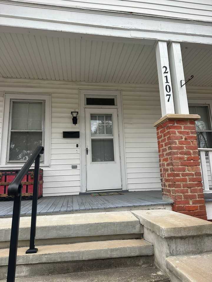 2107 Creecy Ave - Photo 3 of 22