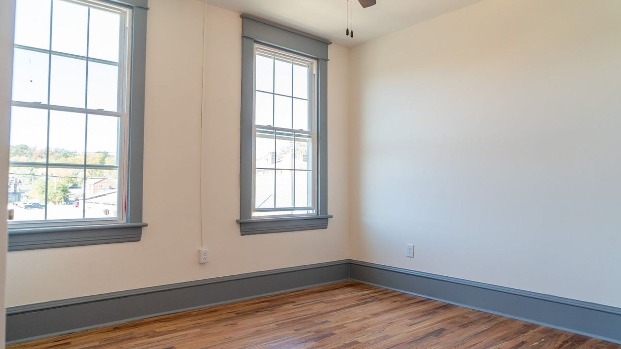 87 W Main St #A - Photo 3 of 9