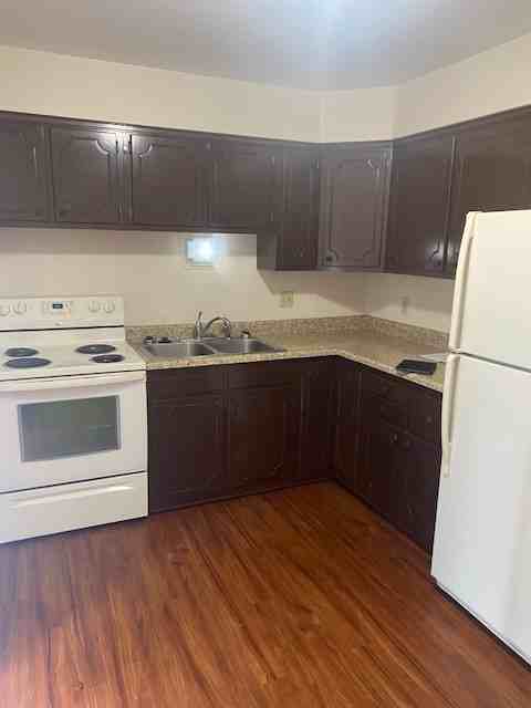 319 Johnet Dr #4 - Photo 3 of 11