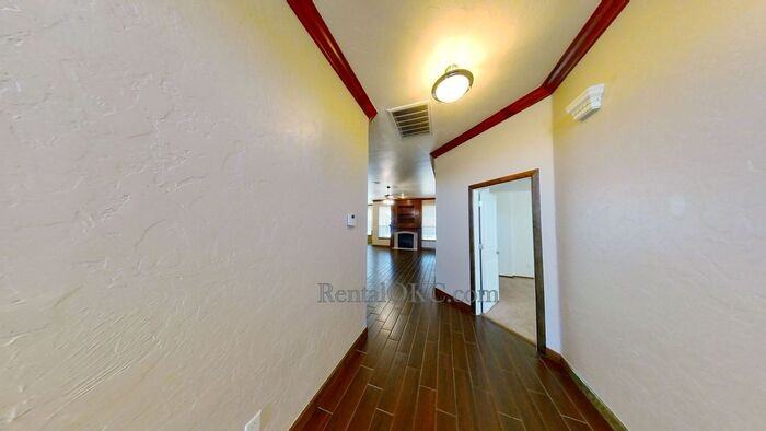 2612 Se 5th St - Photo 6 of 17