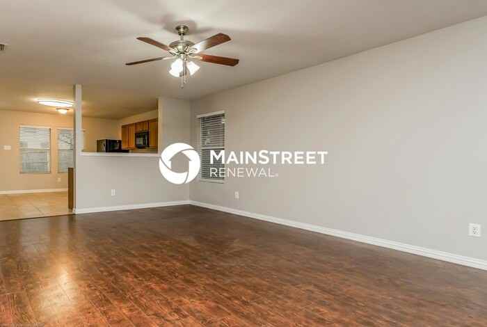 8406 River Bluffs Dr - Photo 2 of 16