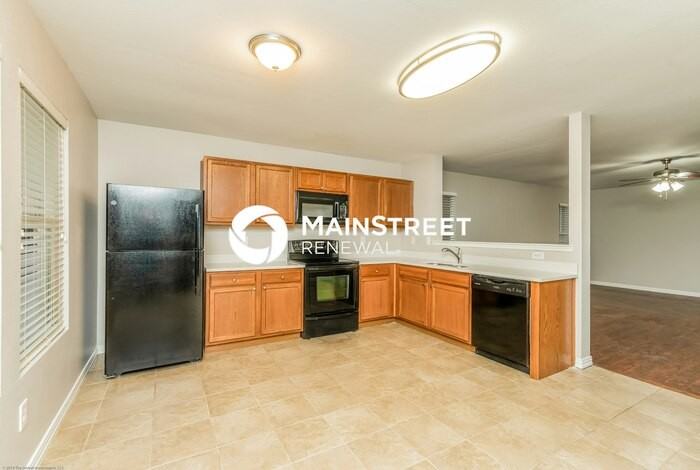 8406 River Bluffs Dr - Photo 6 of 16