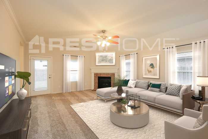 2216 Nw 172nd St - Photo 5 of 17