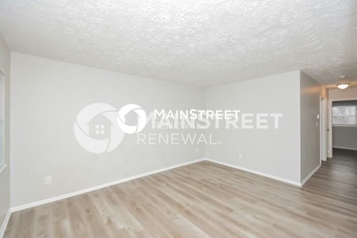 9413 Rochelle Dr - Photo 3 of 16