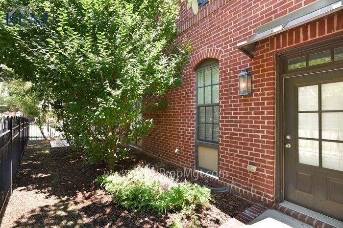 3153 Long Blvd - Photo 2 of 18