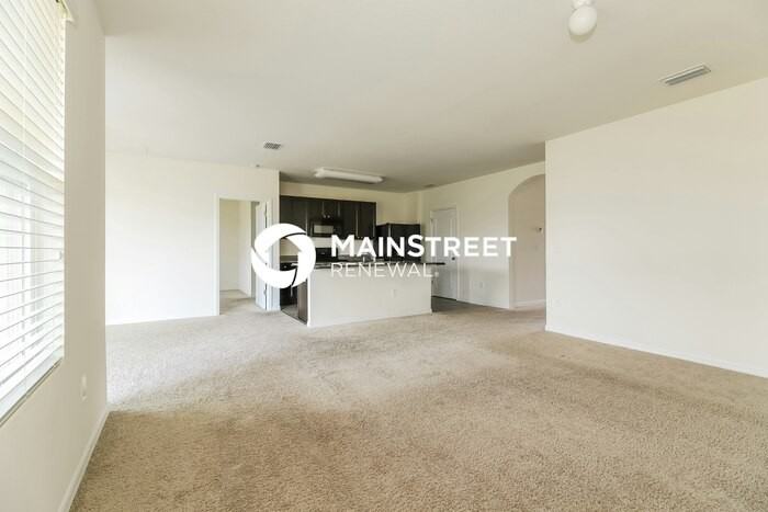 4031 Bramblewood Loop - Photo 3 of 16