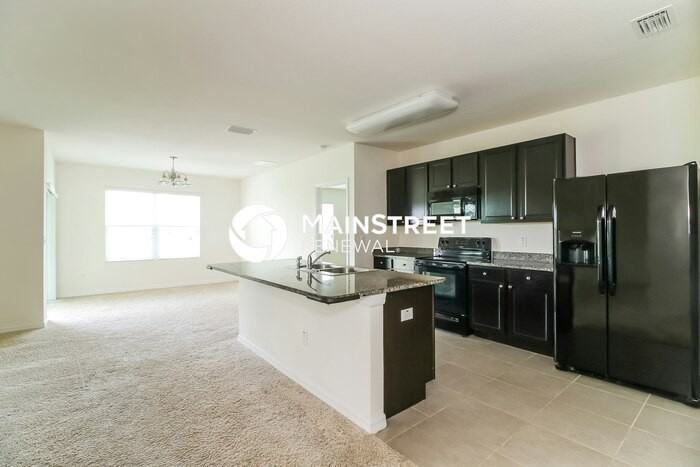 4031 Bramblewood Loop - Photo 4 of 16