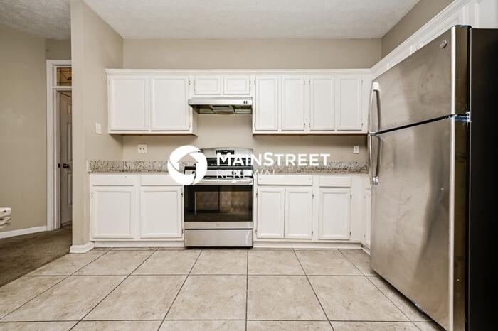 8418 Waverly Dr - Photo 6 of 20