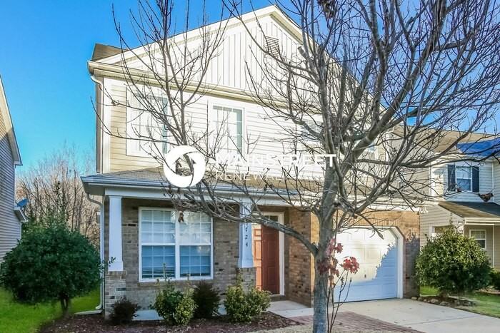 4724 Abercromby St - Photo 4 of 17