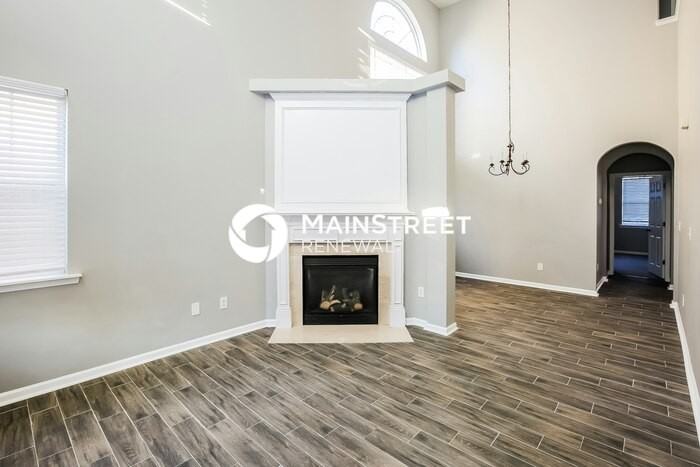 4724 Abercromby St - Photo 6 of 17