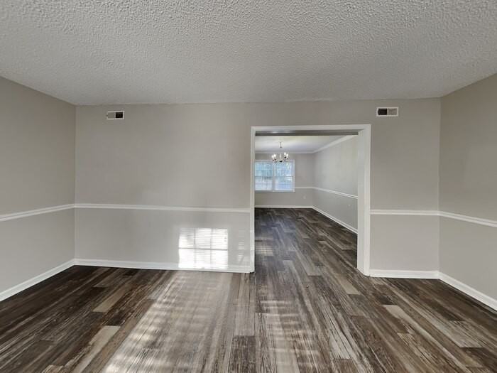 7222 Lea Wood Ln - Photo 2 of 23