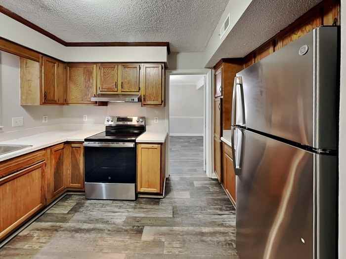 7222 Lea Wood Ln - Photo 7 of 23