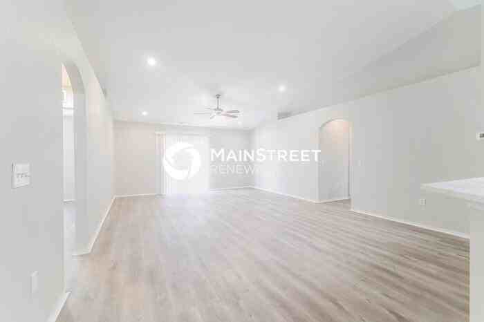 501 Willet Cir - Photo 4 of 16