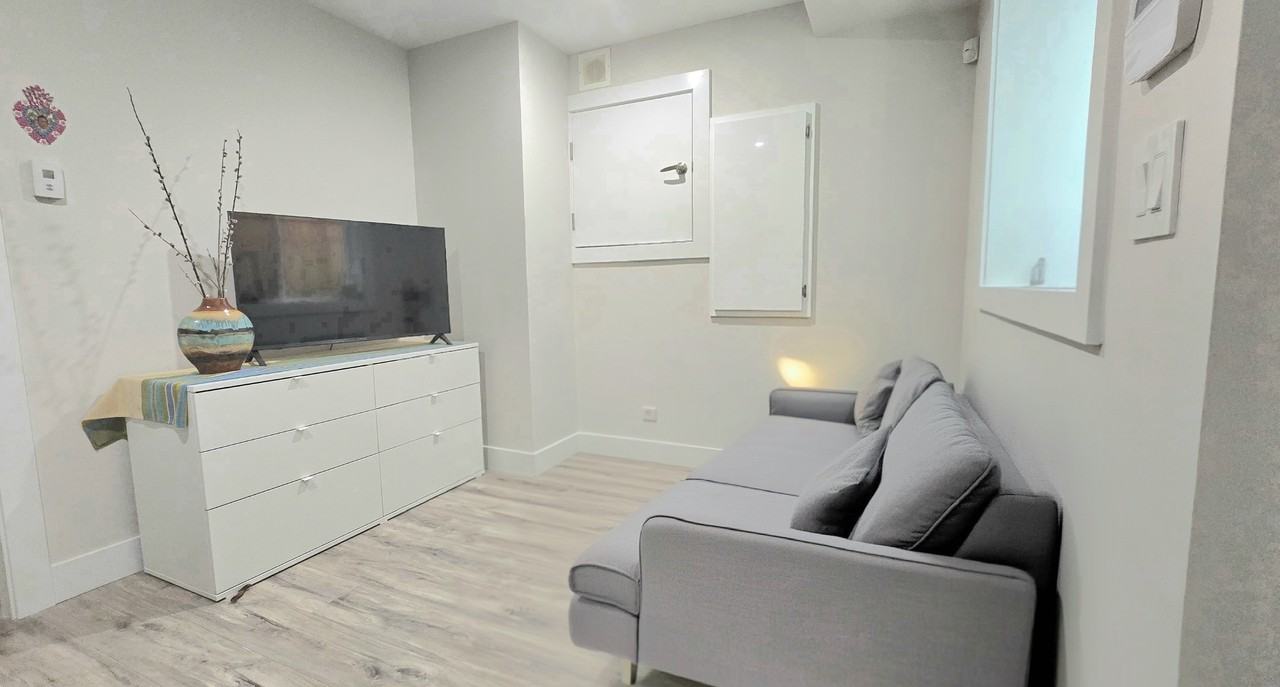 2055 Venables St #2055SUITE - Photo 3 of 8