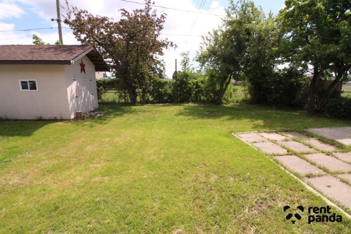 414 Pineview Bay #BS - Photo 2 of 10