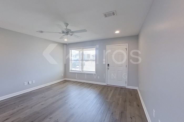 150 Wexford Way - Photo 2 of 21