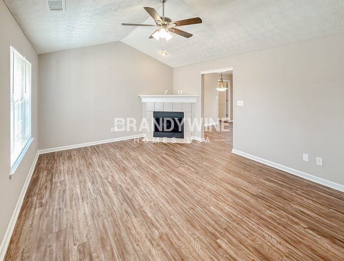 117 Floresta Dr - Photo 3 of 27