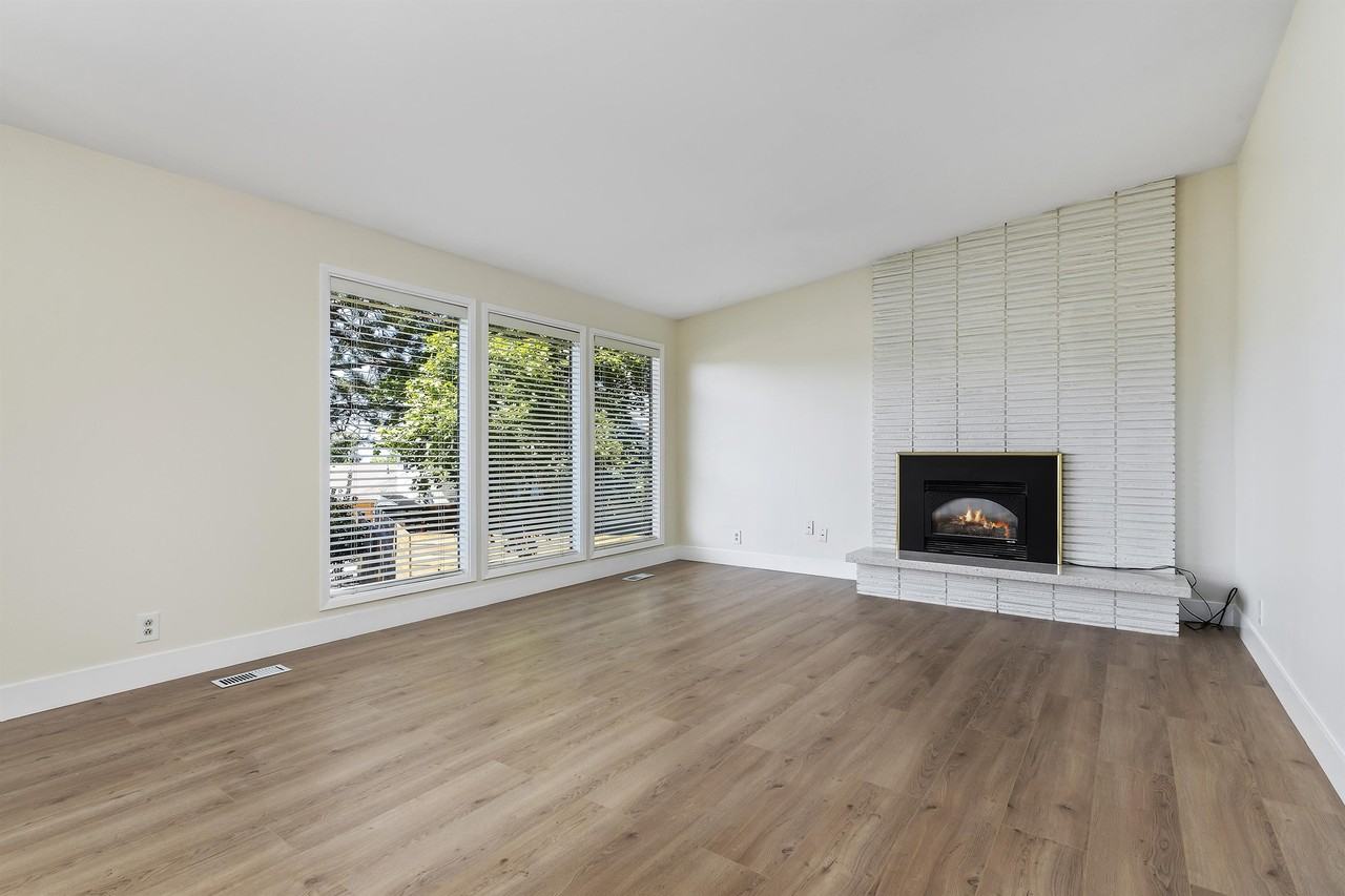 7841 E Da Vinci Dr #1 - Photo 4 of 26