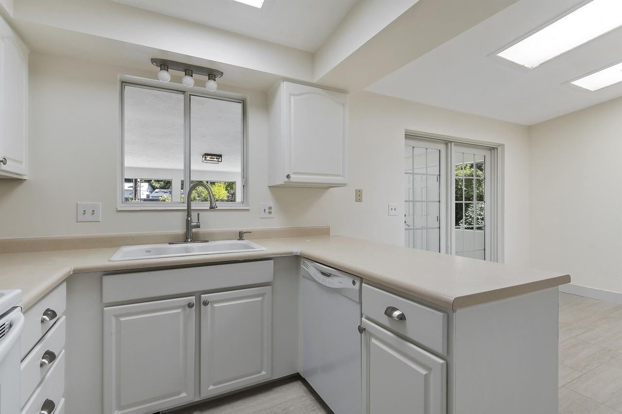 7841 E Da Vinci Dr #1 - Photo 6 of 21