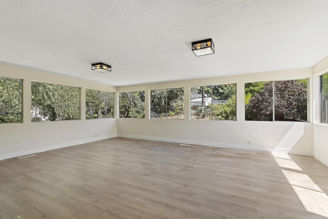7841 E Da Vinci Dr #1 - Photo 7 of 21