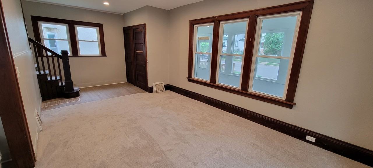 2627 Girard Ave N #0 - Photo 3 of 17