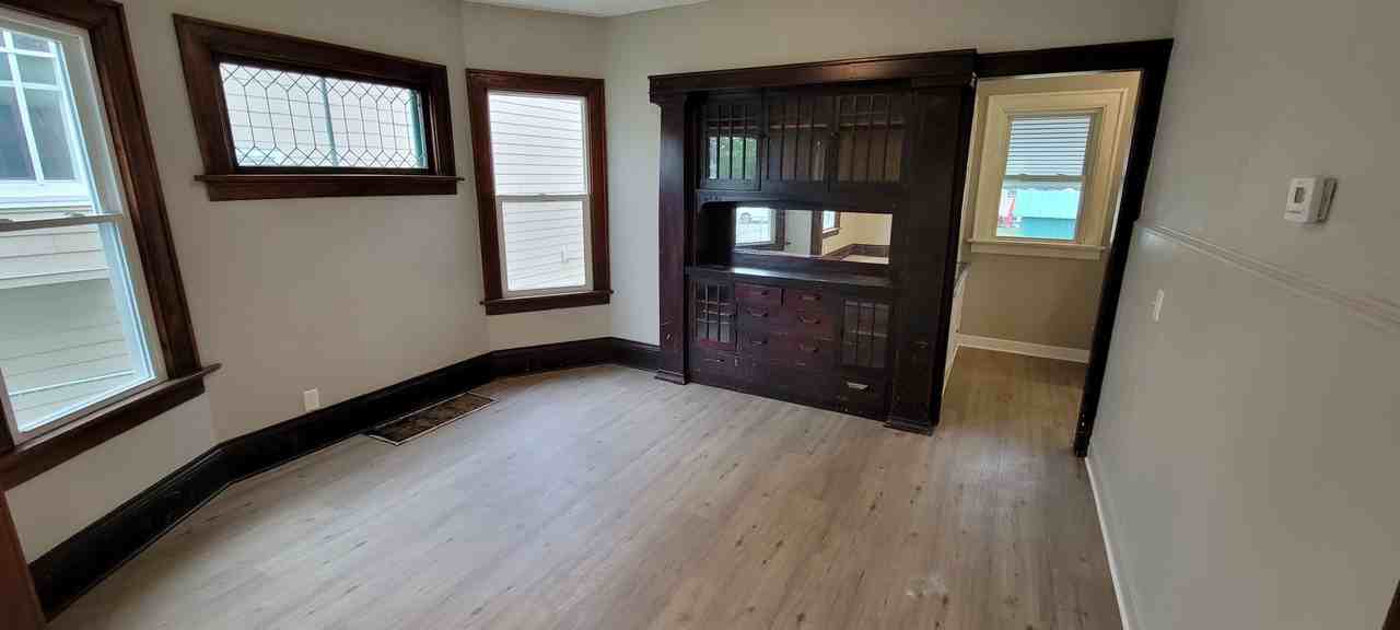 2627 Girard Ave N #0 - Photo 7 of 24